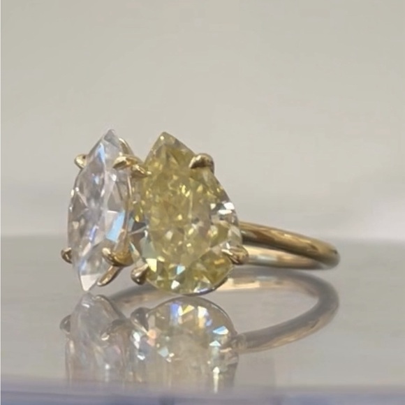 Moissanite Diamond Ring 14k gold sz 5.5 - Picture 4 of 8